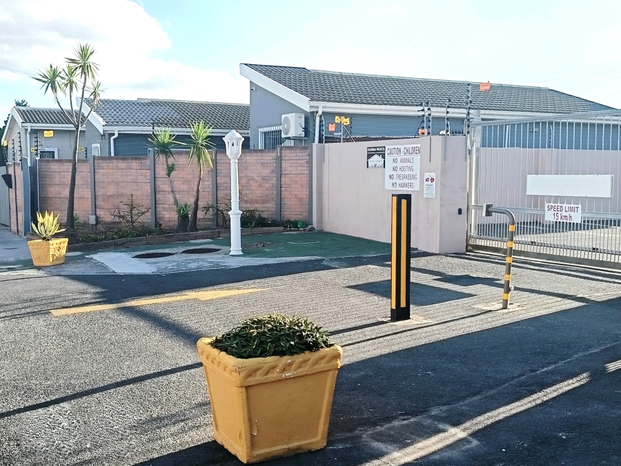 1 Bedroom Property for Sale in Bothasig Western Cape